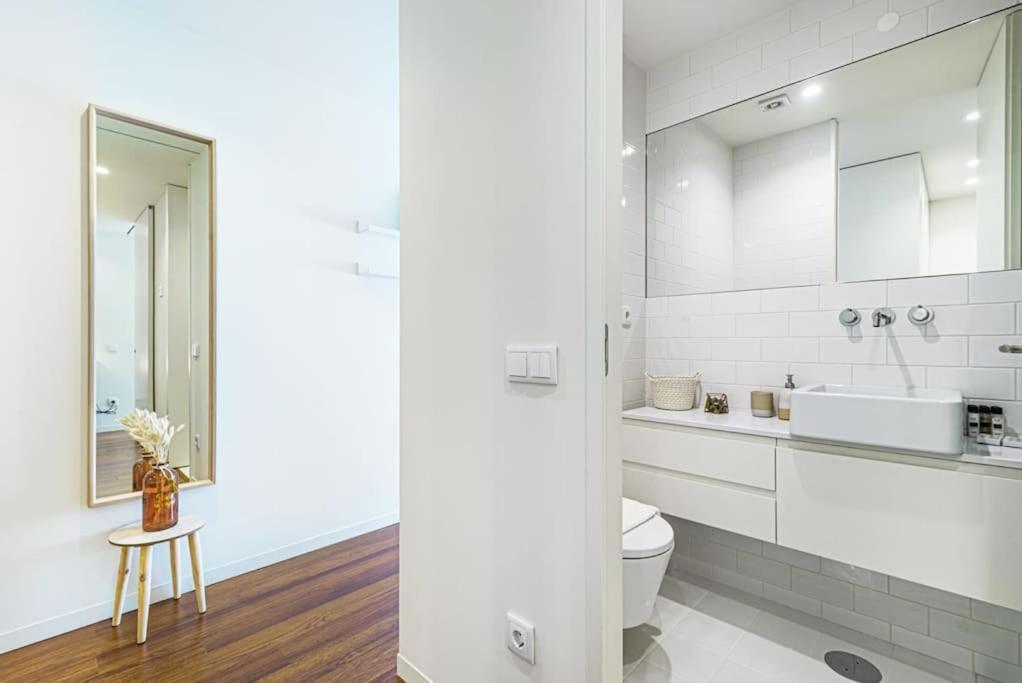 Bombarda Apartments VII By Innkeeper Porto Bagian luar foto