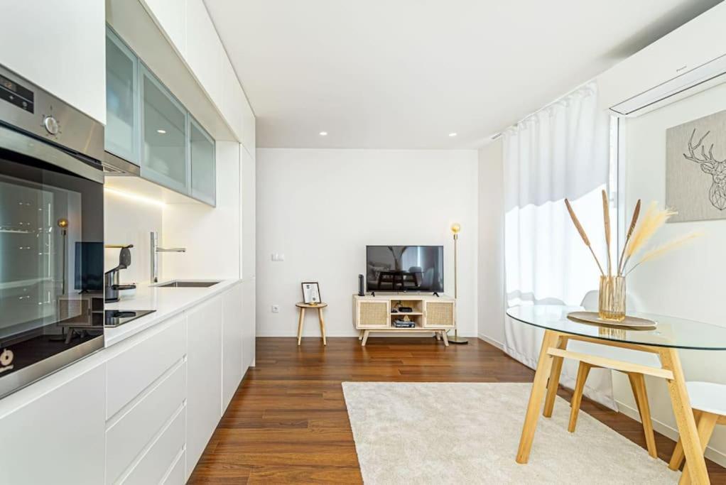 Bombarda Apartments VII By Innkeeper Porto Bagian luar foto