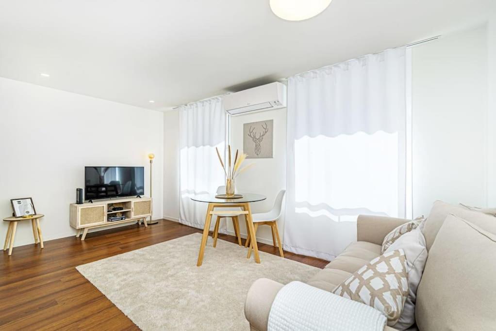 Bombarda Apartments VII By Innkeeper Porto Bagian luar foto