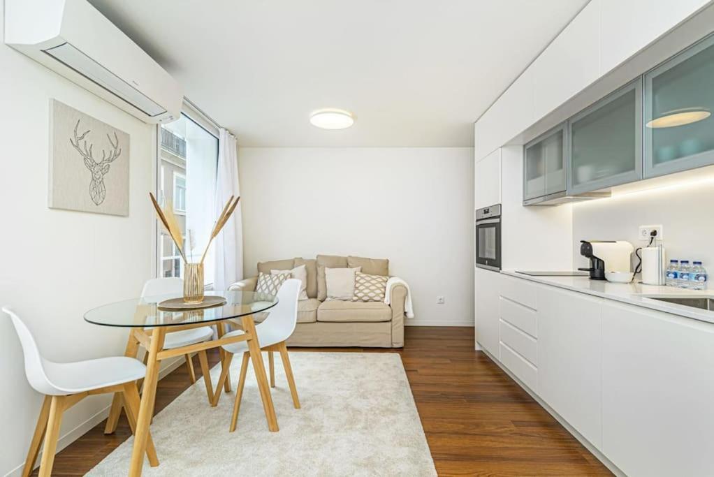 Bombarda Apartments VII By Innkeeper Porto Bagian luar foto